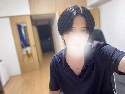 NANA(ﾅﾅ) 人