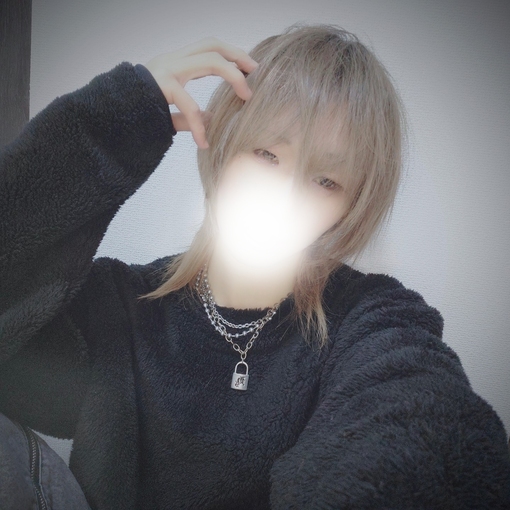 NOIN(ﾉｲﾝ) 虚ろな目👀